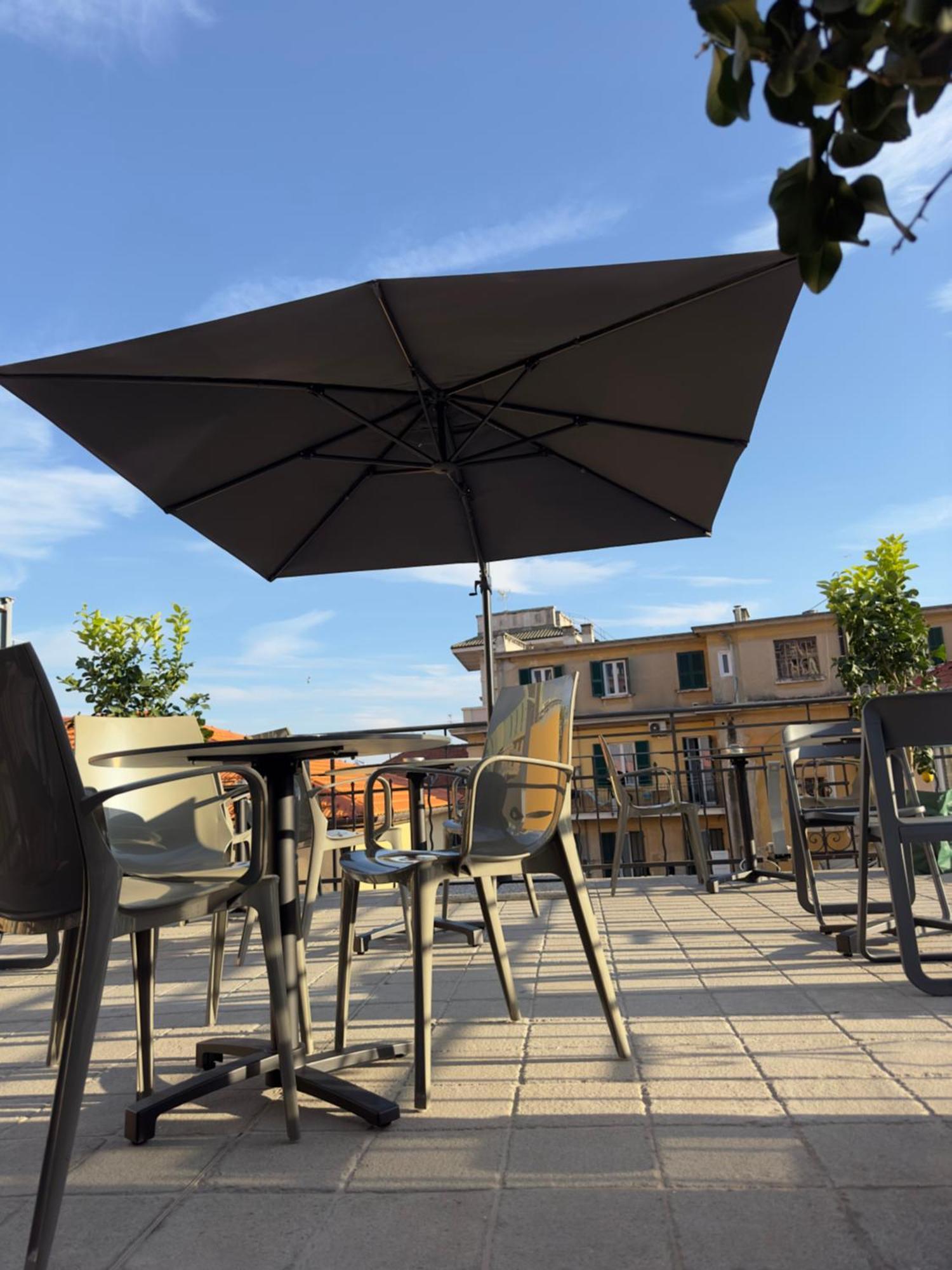 Prima Fila Due Pemium Guest House Sanremo Exterior photo